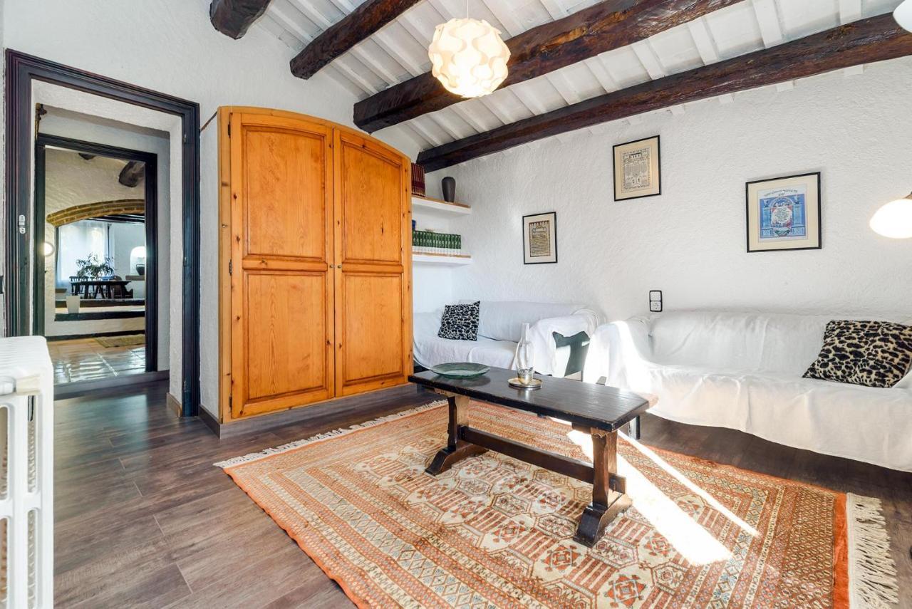 Masia Can Manent Del Bosc S XVIII Santa Eulalia de Ronsaná Exteriör bild