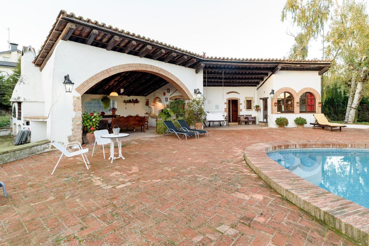 Masia Can Manent Del Bosc S XVIII Santa Eulalia de Ronsaná Exteriör bild