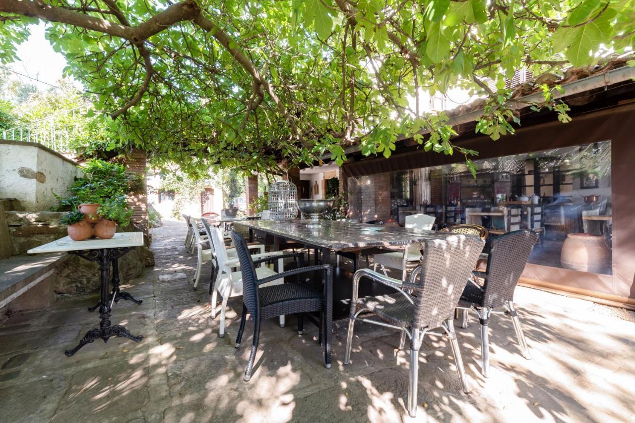 Masia Can Manent Del Bosc S XVIII Santa Eulalia de Ronsaná Exteriör bild