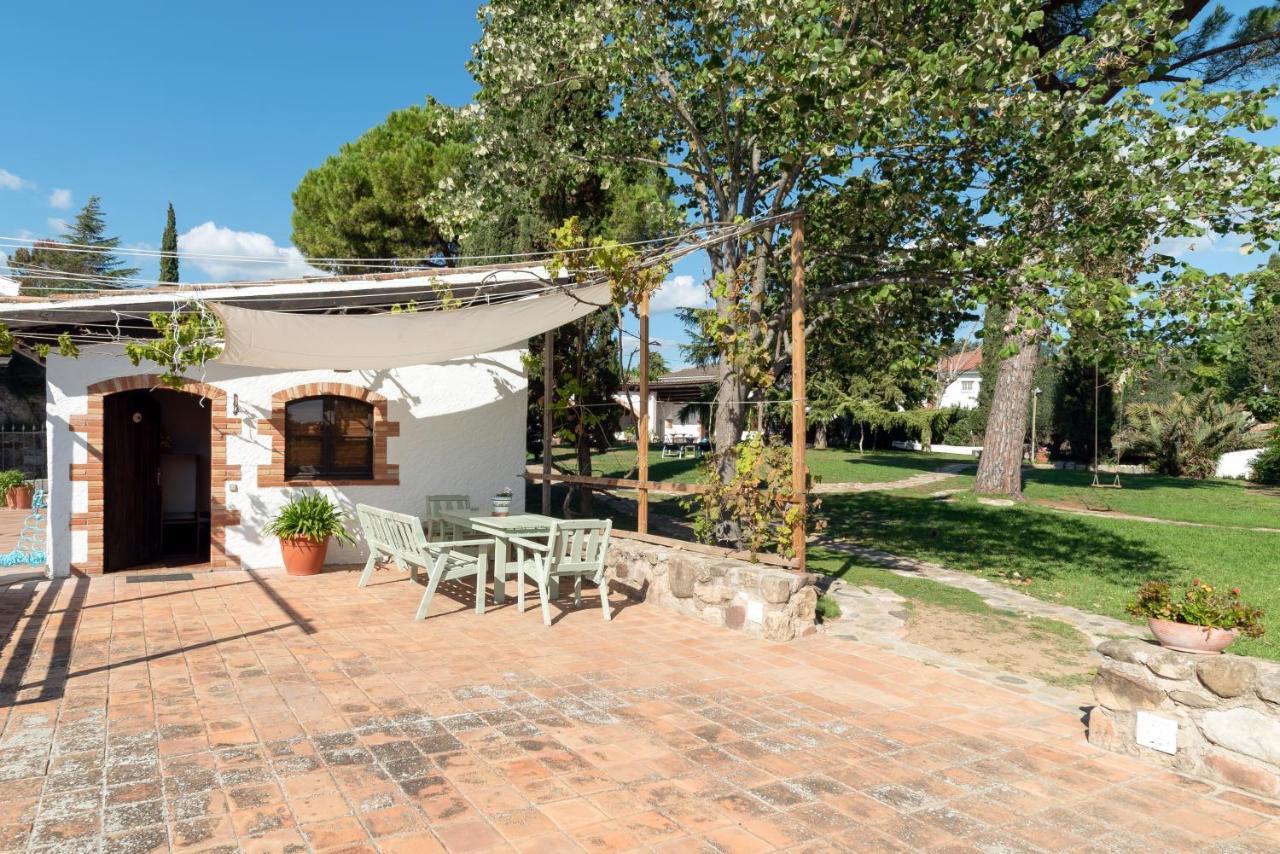 Masia Can Manent Del Bosc S XVIII Santa Eulalia de Ronsaná Exteriör bild